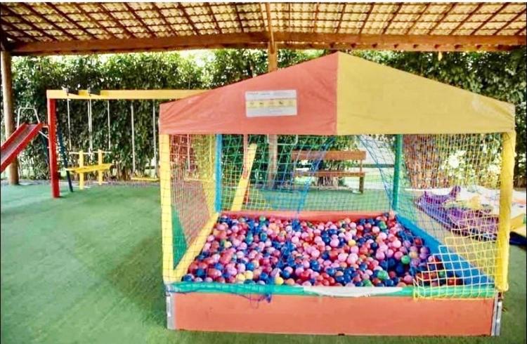 Ferienwohnung Temporada Pe Na Areia Guarajuba Exterior foto